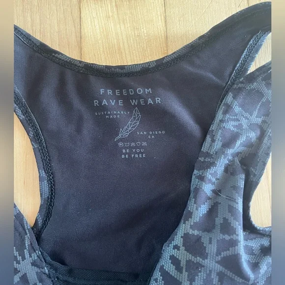 Freedom Rave Wear Geometric Reflective 2 Piece Set Medium - Picture 10 of 10